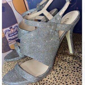 ✨Guess Sparkly Heels 🧚🏼‍♂️‍‍
